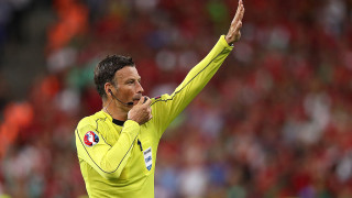 Марк Клатенбърг - звезда със свирка в уста