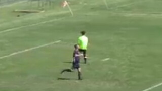 Салто преди гол (ВИДЕО)