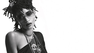 Chanel + Уилоу Смит + Лагерфелд: очилата са тук!