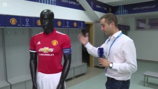 В съблекалните на 