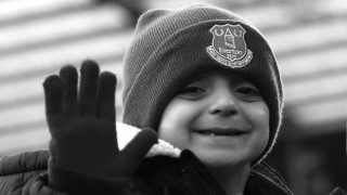 Благотворителен мач в памет на малкия Брадли събира куп звезди