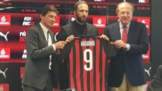 Гонсало Игуаин: Деветката в 