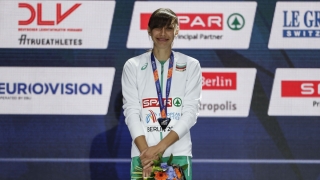 Мирела се окичи със среброто в центъра на Берлин (ГАЛЕРИЯ)