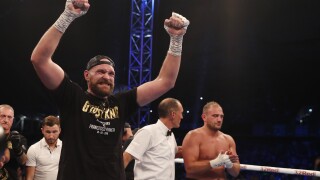 Втори успех за Фюри след завръщането, закани се на Уайлдър