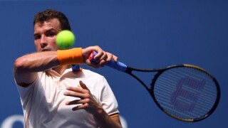 Вавринка отново препъна Григор