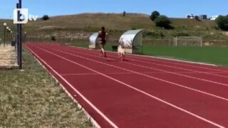 Ивет Лалова надбяга куче (ВИДЕО)