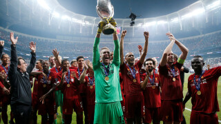 Фен контузил новата звезда на 