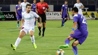 Първи успех за 