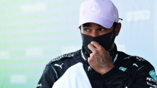 Хамилтън с полпозишън на 