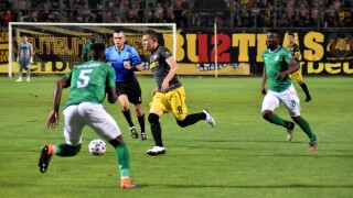 Зрелищно равенство в Битката за Тракия