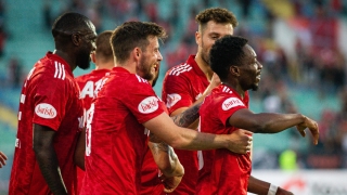 Стоичков поздрави ЦСКА и призова: Стягайте се за битка!  