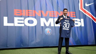 Тениските на Меси в ПСЖ се разпродадоха за 30 минути