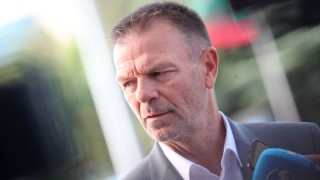 Стойчо Младенов отдаде загубата на многото мачове и късата скамейка
