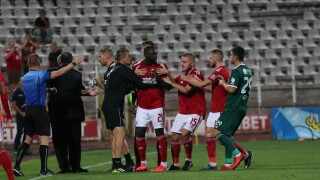 Амос Юга: Станислав Манолев ме нарече 