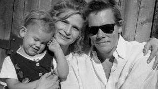 След 33 години брак Кевин Бейкън очарова всички с тази снимка