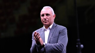 Стоичков: Левачката още държи