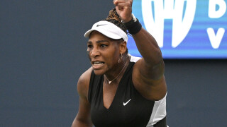 Първа победа за Серина Уилямс от 15 месеца