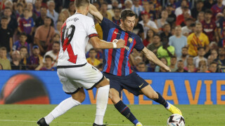 Слаб старт за 