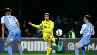 Краев с асистенция срещу протежета на 