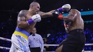 Все още шампион! Усик изнесе нова лекция на Джошуа