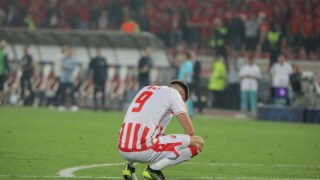 Автогол в края остави 