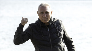 Христо Стоичков влиза във "Фермата"