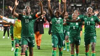 Опипа й гърдите, ФИФА го разследва