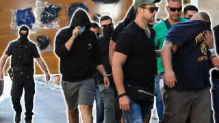 Феновете на АЕК към УЕФА: Изритайте нацистите от футбола!