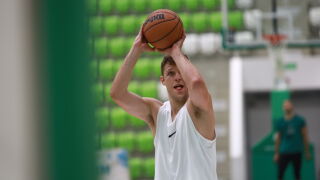 Само пред bTV: Кой поднесе на Саша Везенков златна топка? (СНИМКИ+ВИДЕО)