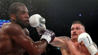 Треньор скочи на Усик: Мошеник с наркотици