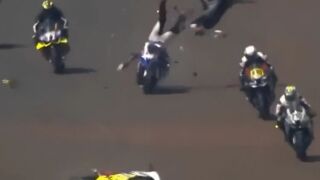 Двама пилоти загинаха в зловещ инцидент (ВИДЕО)