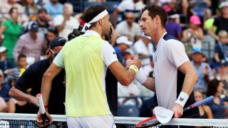 Григор отнесе Мъри в Ню Йорк