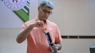 Живият Джеймс Бонд: Стрелецът с ръце в джобовете