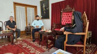 С Бога напред: Сливенският митрополит благослови Божидар Андреев