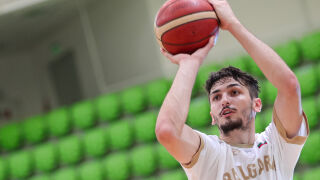 Борислав Младенов: Готов съм да заместя Саша Везенков! (ВИДЕО)