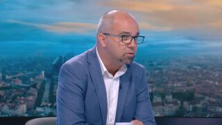 Снимка: Социолог за президентските избори: Балотажът може да е между кандидата на ГЕРБ и кандидата на Пеевски