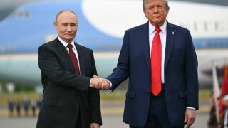 Политика сред ледовете: Най-важните моменти от срещата Тръмп-Путин (СНИМКИ+ВИДЕО)