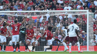 Арсенал излъга Манчестър Юнайтед след вратарска грешка