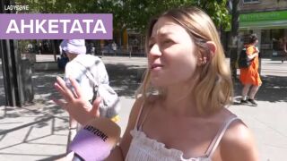 Анкета: С или без бански на плажа? (ВИДЕО)
