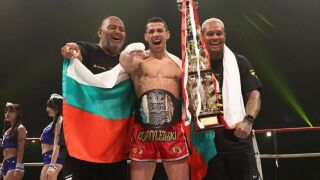 Брат за брата! Стоян Копривленски срещу корав молдовец в Токио (ВИДЕО)