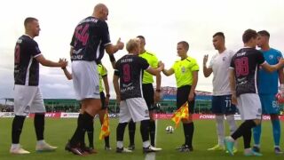 Беше в НБА, а сега е най-високият футболист (ВИДЕО)