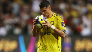 Феновете в шок: Значи ли това, че Роналдо е приел исляма? (ВИДЕО)