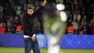 Донарума се спасява при Пеп Гуардиола