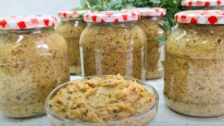 Бял айвар: домакините полудяха по тази рецепта с невероятен вкус и се приготвя за час