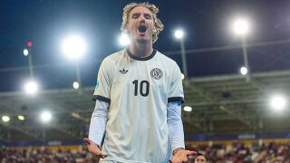 Нюкасъл обяви рекорден трансфер, пътят на Исак към Ливърпул е открит