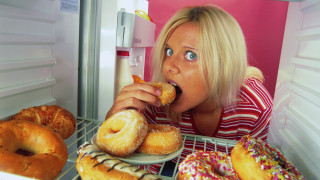 Ставаш нощем и ядеш - do it right!*