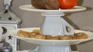 Чашки+чинийки=поставка за сладки