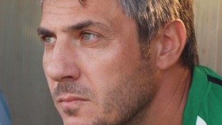 Адалберт Зафиров пое Ботев Враца