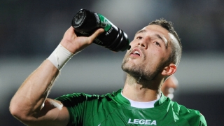 Генк с интерес към Гълъбинов