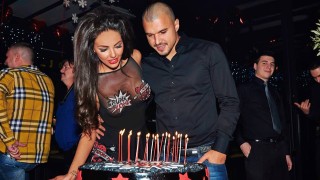 Николета Лозанова навърши 27! Вижте снимки от партито